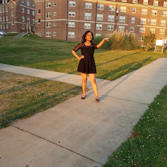 Meet the Posher Other - Meet your Posher, Zoe